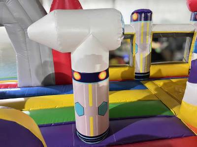 Коммерческий надувной батут «Инопланетяне», 10*5*3,5 м