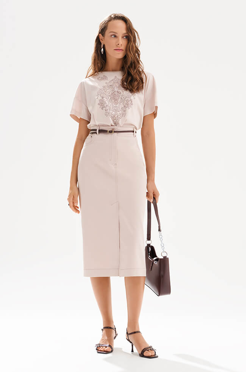 23530 Футболка женская (латте)