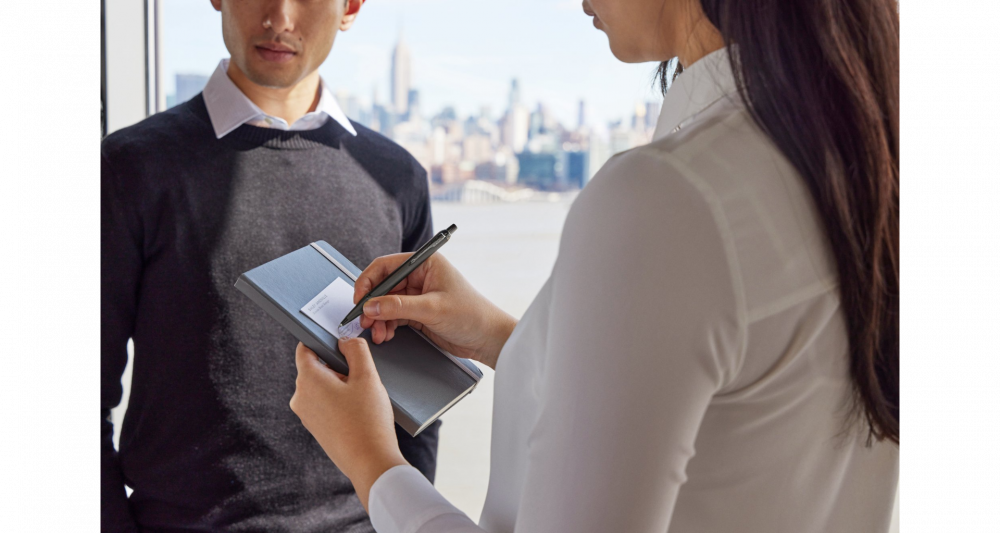 Шариковая ручка Parker IM Professionals Monochrome Titanium, стержень:M, цвет чернил: blue, в подарочной упаковке.