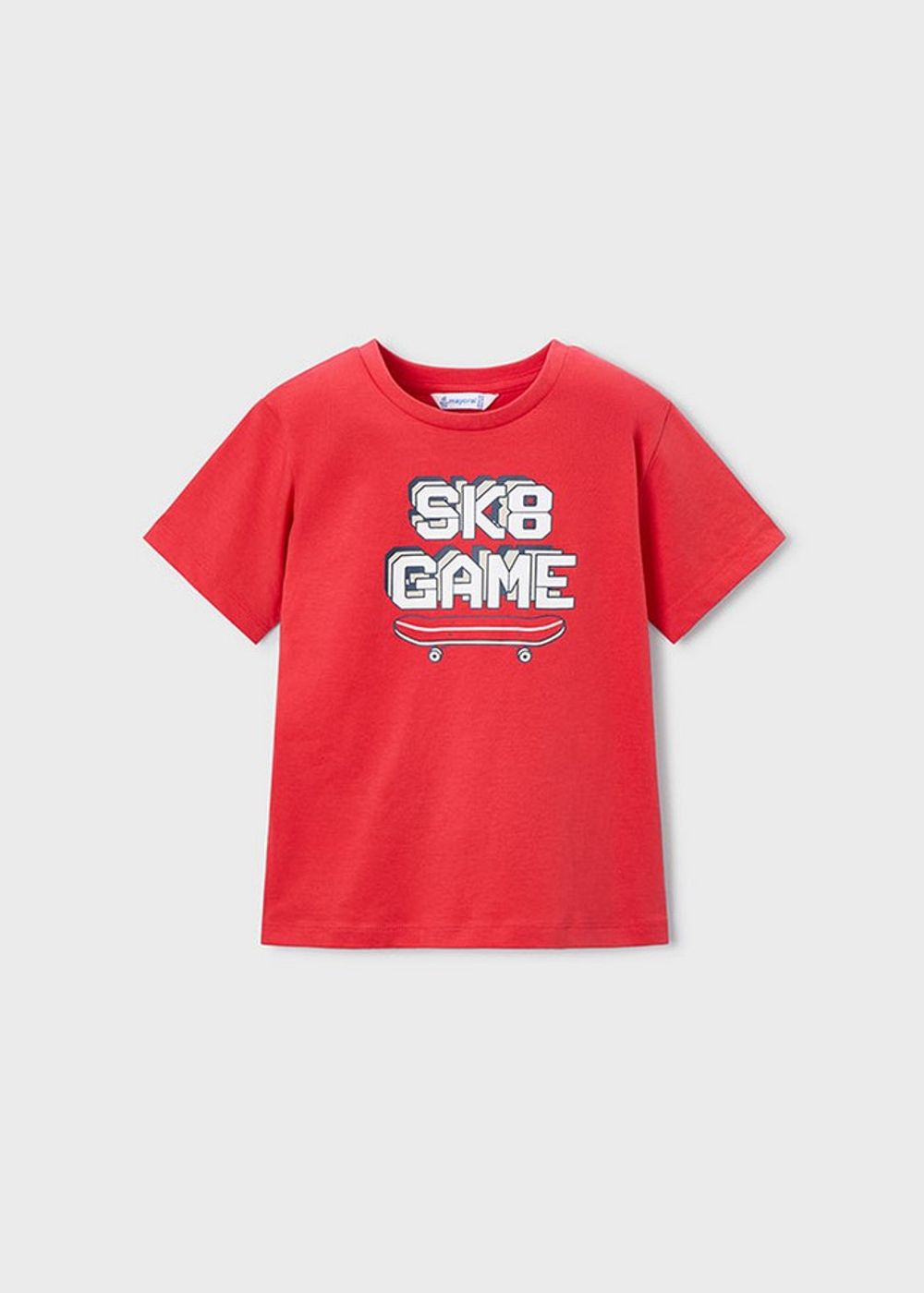 две футболки с шортами