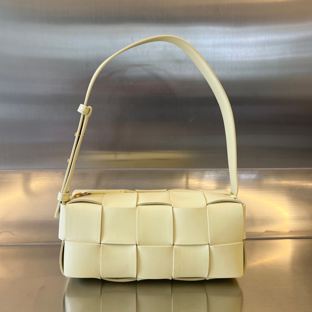 Bottega Veneta Small Brick Cassette 23 cm