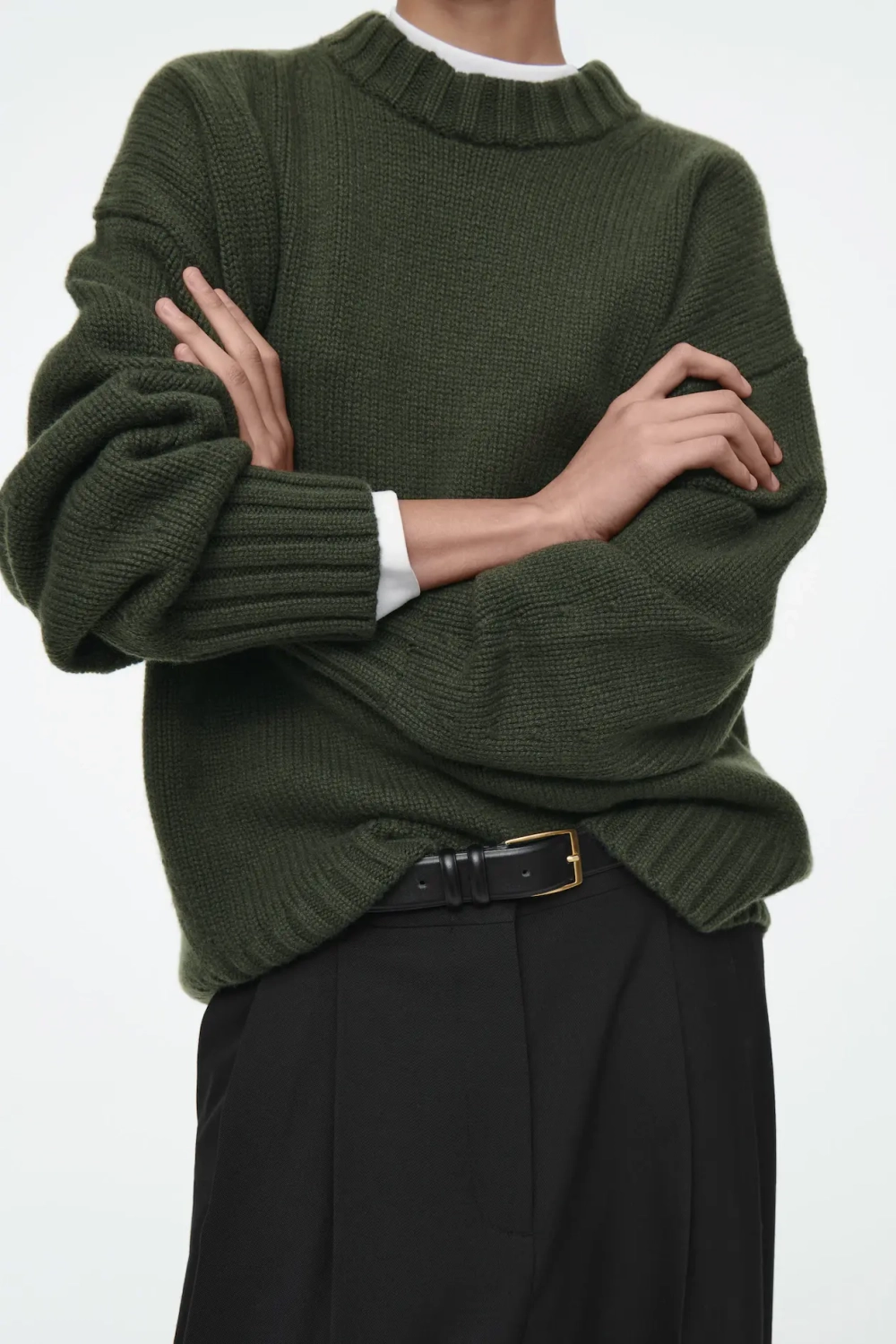 COS КАШЕМИРОВЫЙ СВИТЕР ГРУБОЙ ВЯЗКИ, ТЕМНЫЙ ХАКИ
