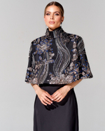 Укороченный кейп с вышивкой ручной работы