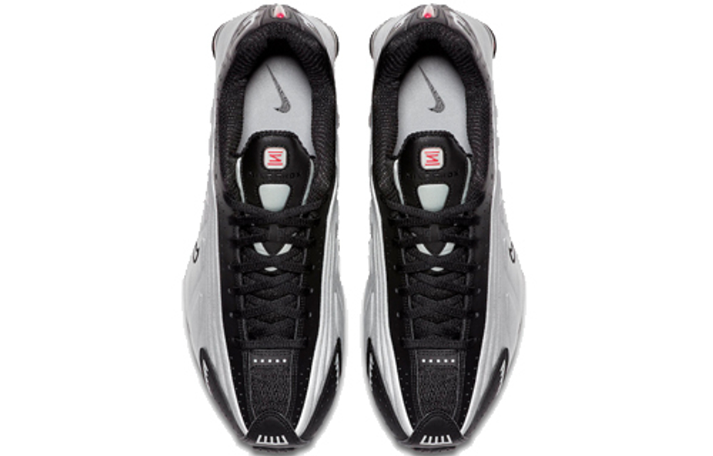 Кроссовки Nike Shox R4