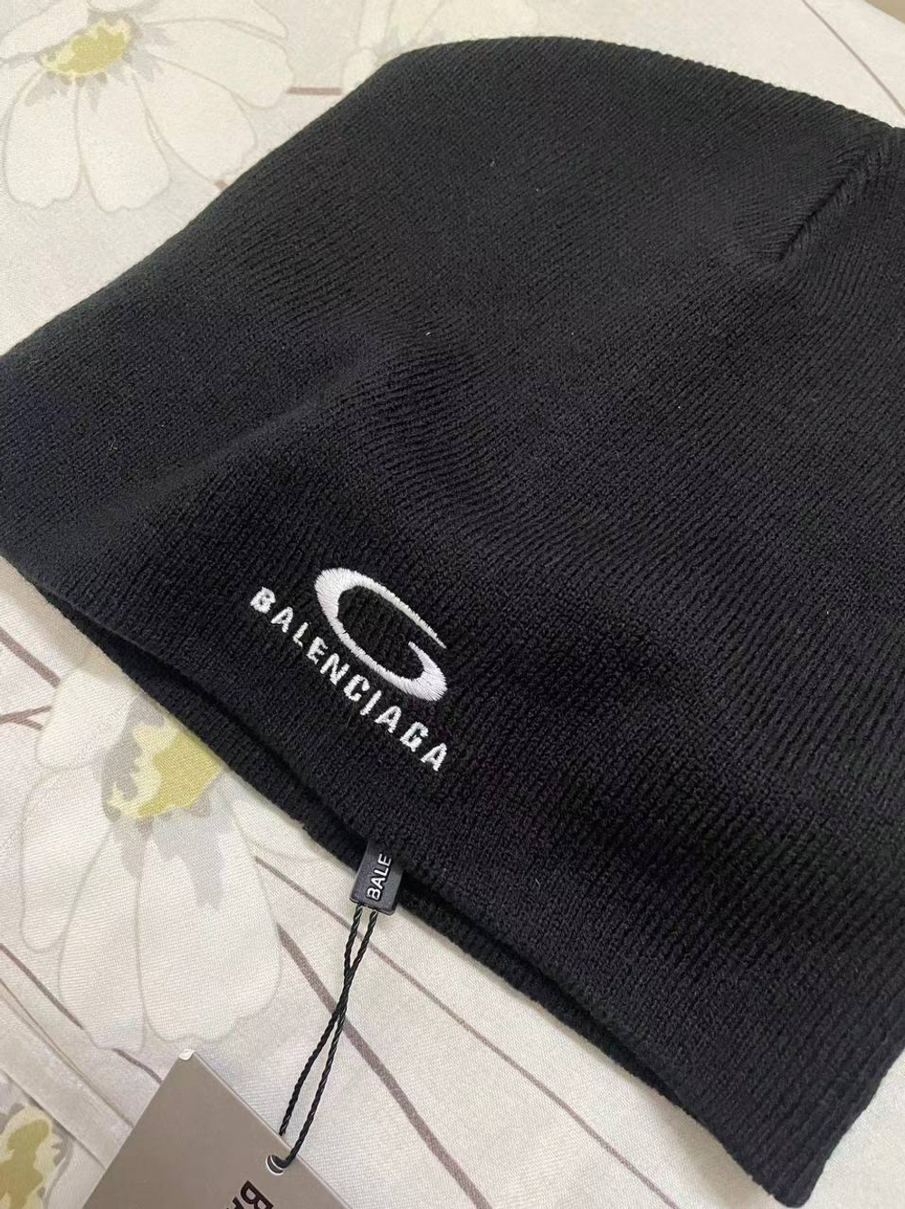 Шапка Balenciaga