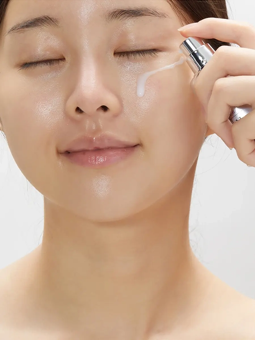 VT Cosmetics Интенсивная лифтинг-сыворотка с микроиглами Reedle Shot Lifting Serum 30 мл