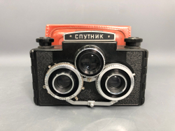 Спутник