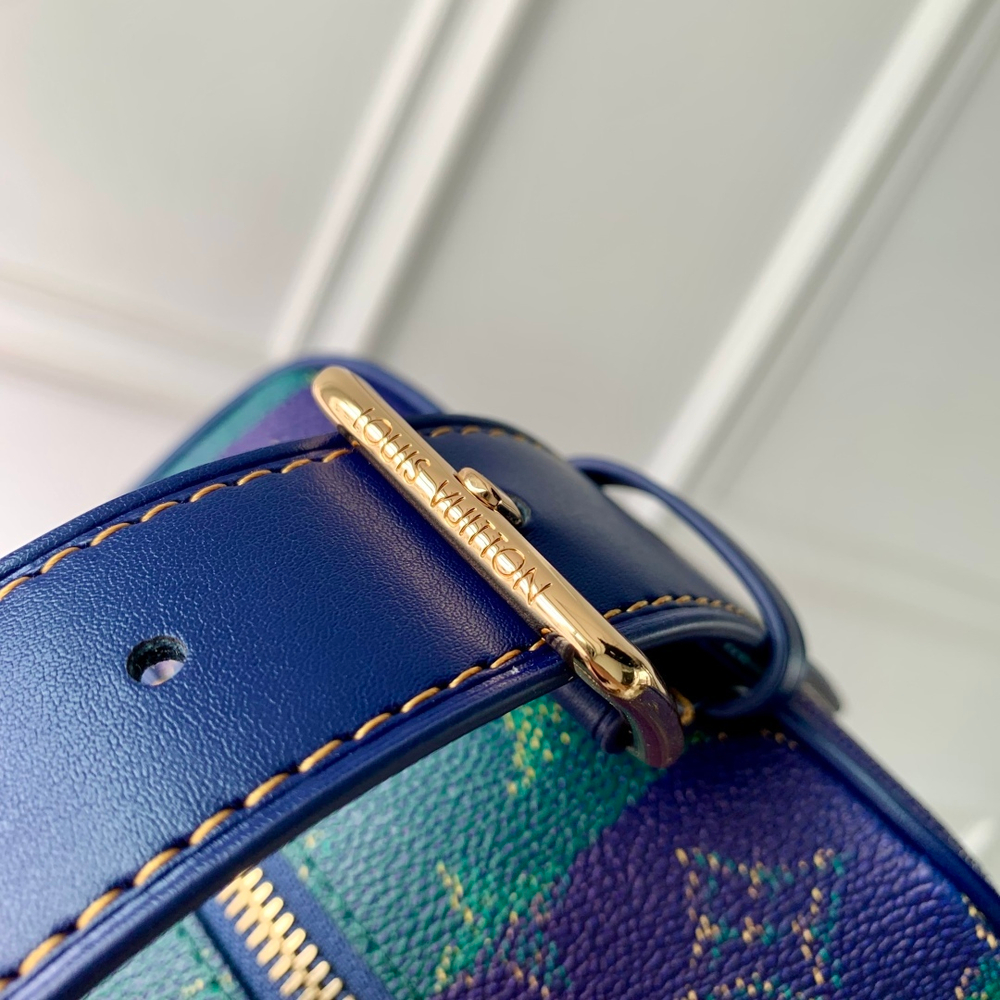 Louis Vuitton Locker Dopp Kit