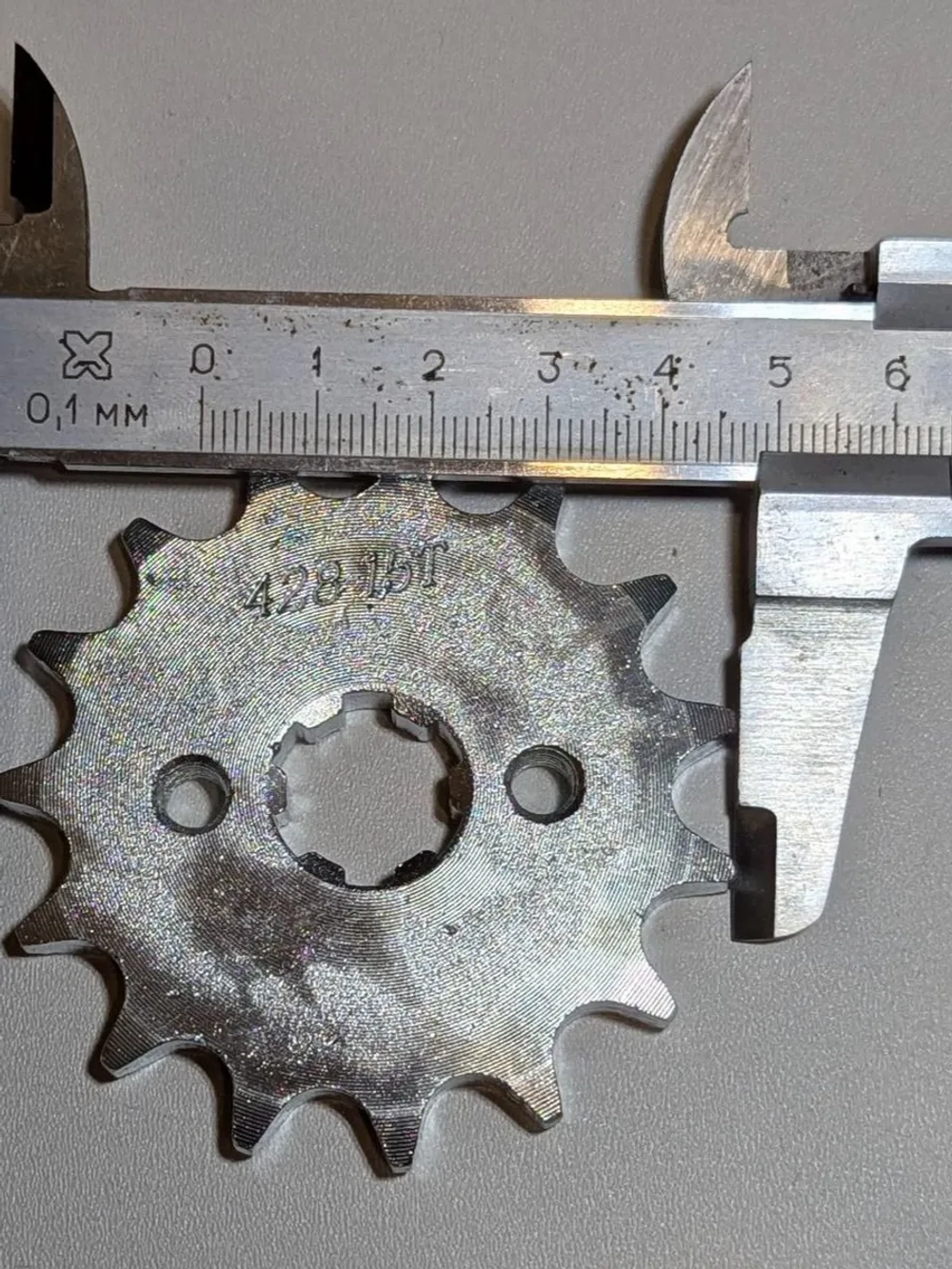 - -  Звезда ведущая для мопеда, питбайка (428-15)