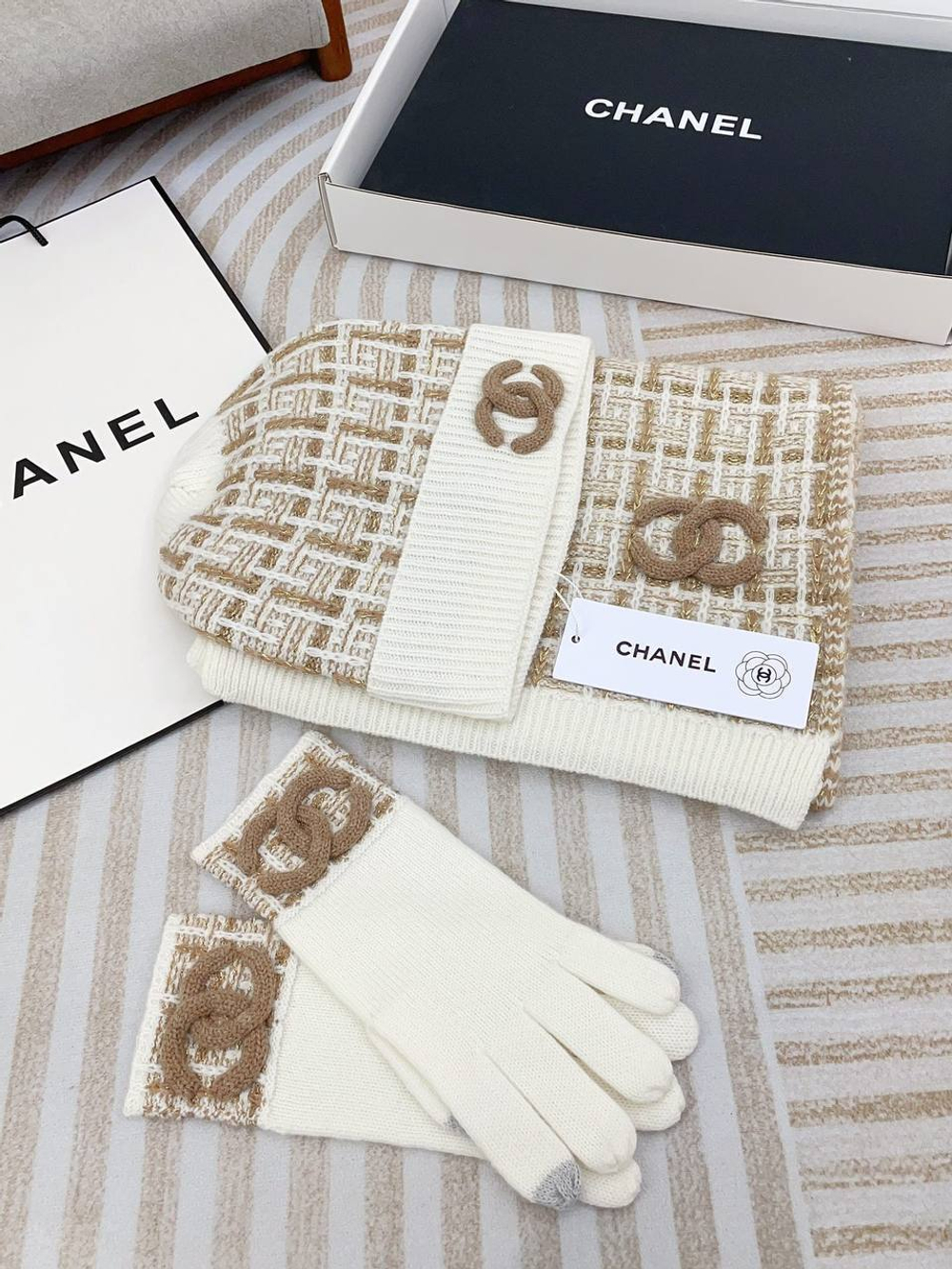 Комплект CHANEL (шарф + шапка + перчатки)