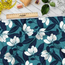 Ткань шелк Армани белые цветы с листьями