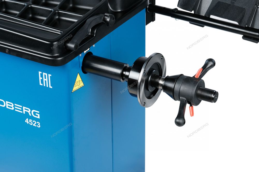 NORDBERG (4523) Станок балансировочный с автоматическим вводом двух параметров