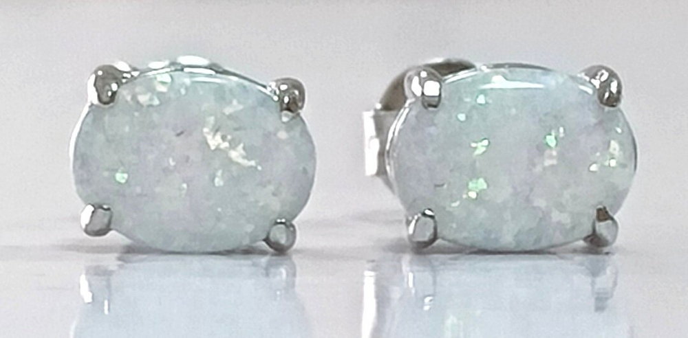 Серьги-пусеты Эстерелла из серебра 925-й пробы