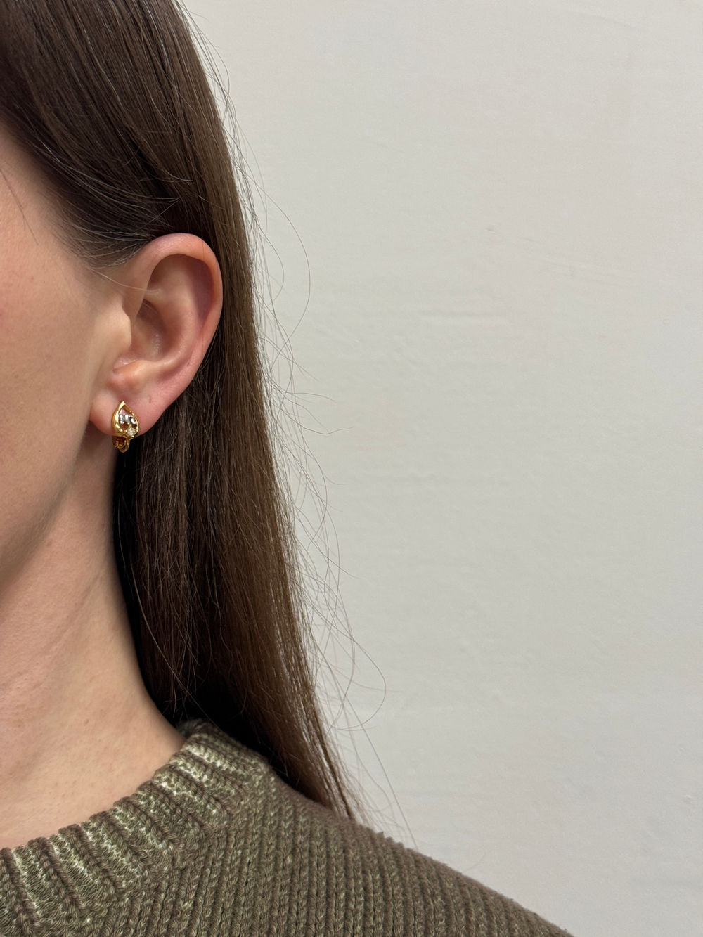 Миниатюрные клипсы Nina Ricci