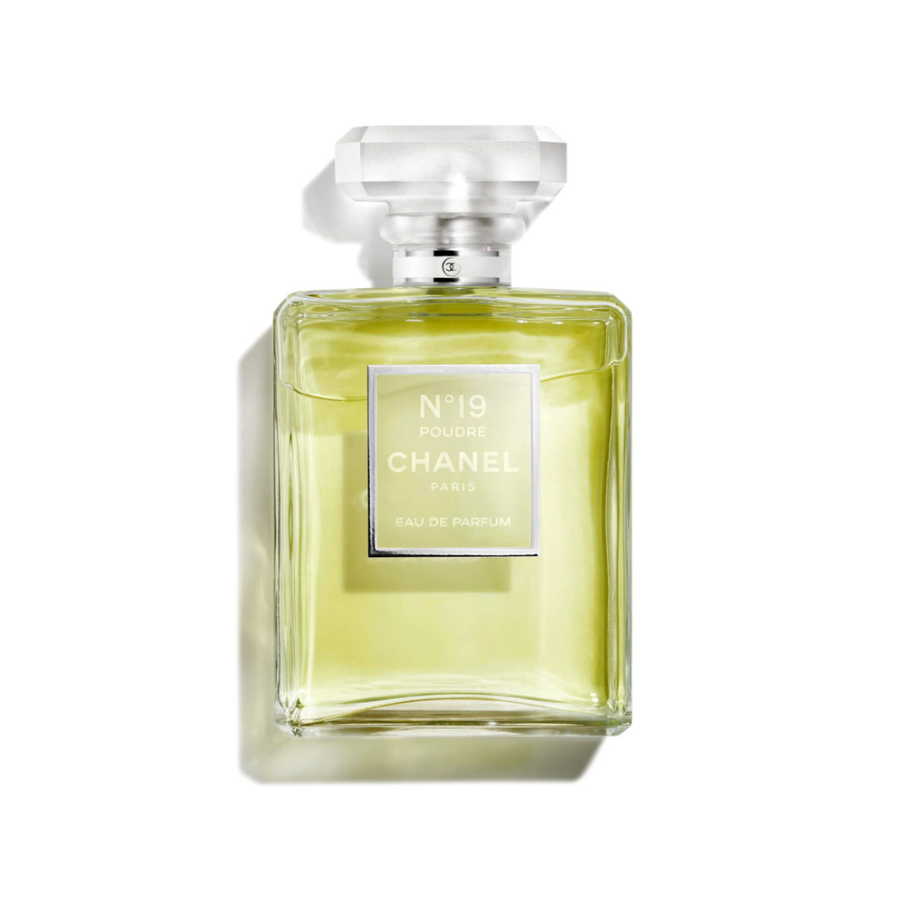 Chanel N°19 Poudre