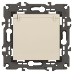 Розетка ЭРА Elegance 14-2103-02 с заземлением 2P+E Schuko со шторками с крышкой 16A-250В IP20 слоновая кость