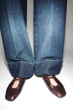 ZARA ДЖИНСЫ Z1975 STRAIGHT С НИЗКОЙ ПОСАДКОЙ И ОТВОРОТАМИ, СИНИЙ