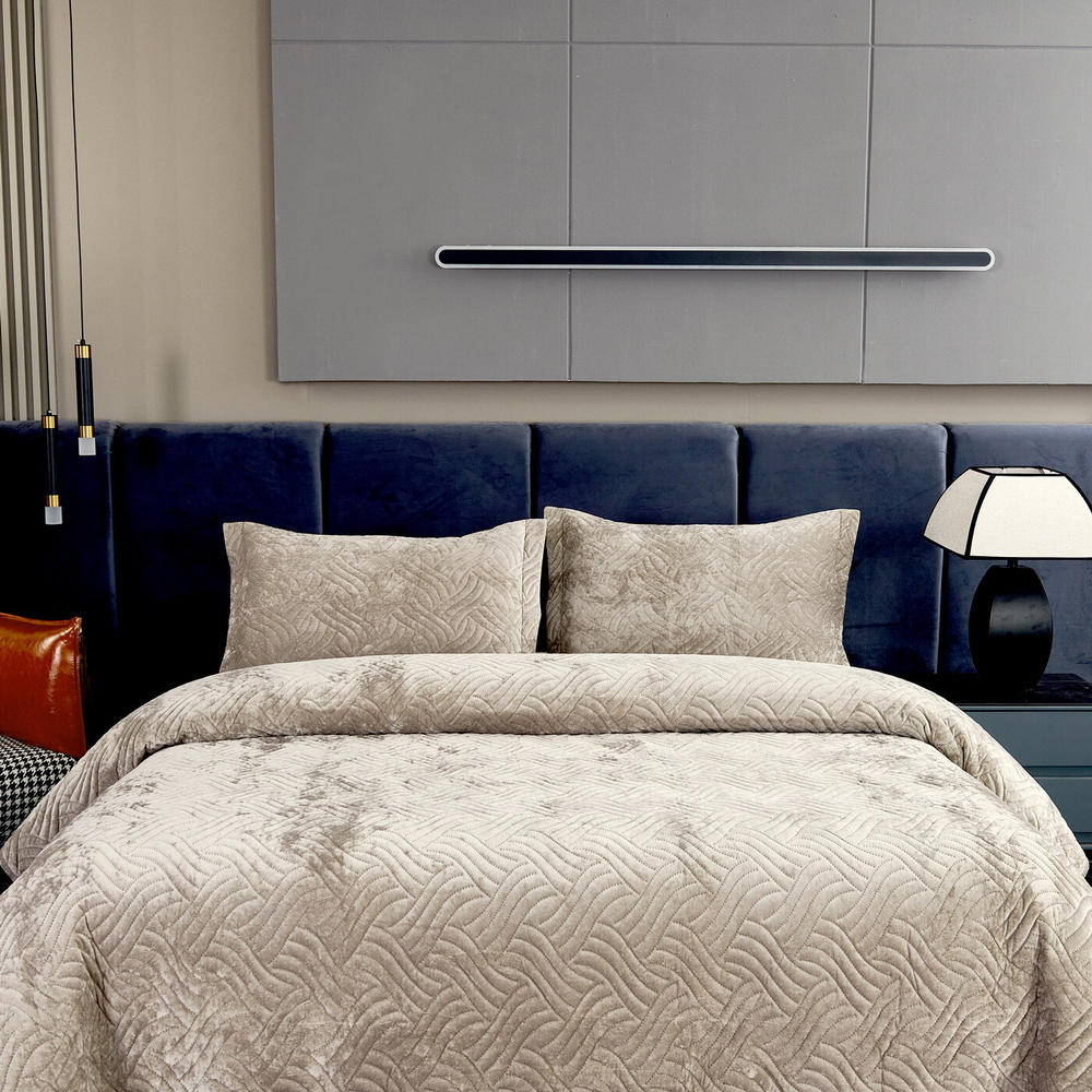 Покрывало 240x260 Sofi De MarkO Деварта бежевое