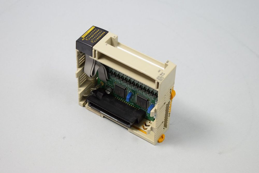 OMRON CQM1-OD213