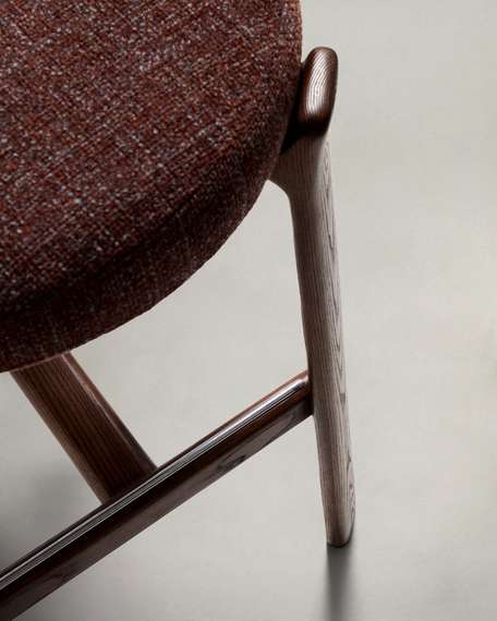 Барный стул Granite из коричневой синели и ясеня с отделкой орех 75 см