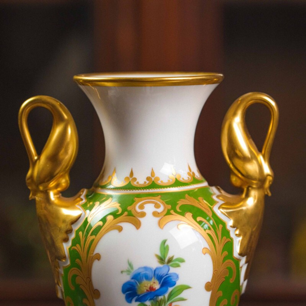 Парадная ваза