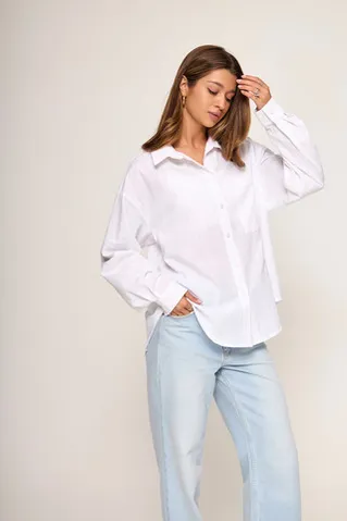 Рубашка с карманом из хлопка baby cotton белого цвета