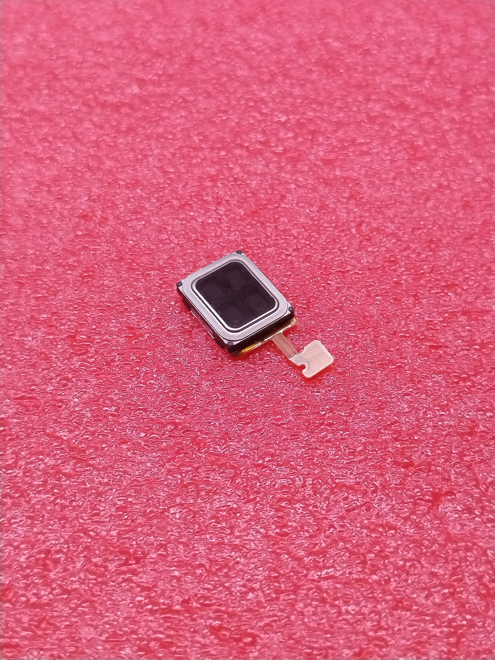 Realme C67 (RMX3890) / Динамик Разговорный (слуховой) (верхней) (speaker) (на шлейфе)