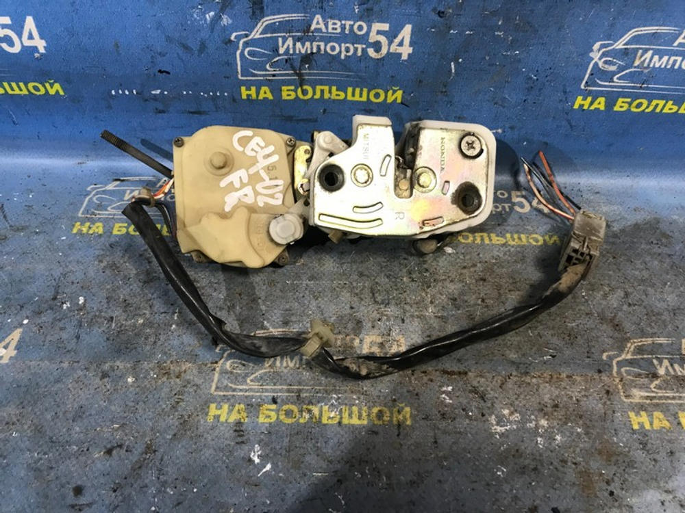 Замок двери передней правой Honda RAFAGA 1995