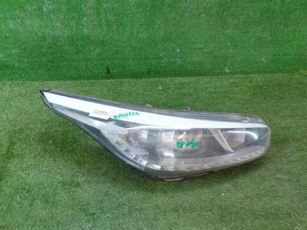 Битая Фара правая KIA Ceed 2 JD (2012-2018) галоген с ДХО