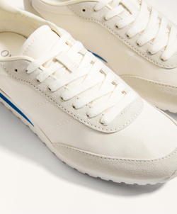 Oysho Нейлоновые кроссовки с вставками из натуральной кожи, экрю