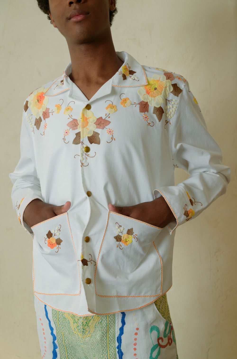 Рубашка Soeurs с Хлопковой Аппликацией / Orange Applique Long Sleeve белая