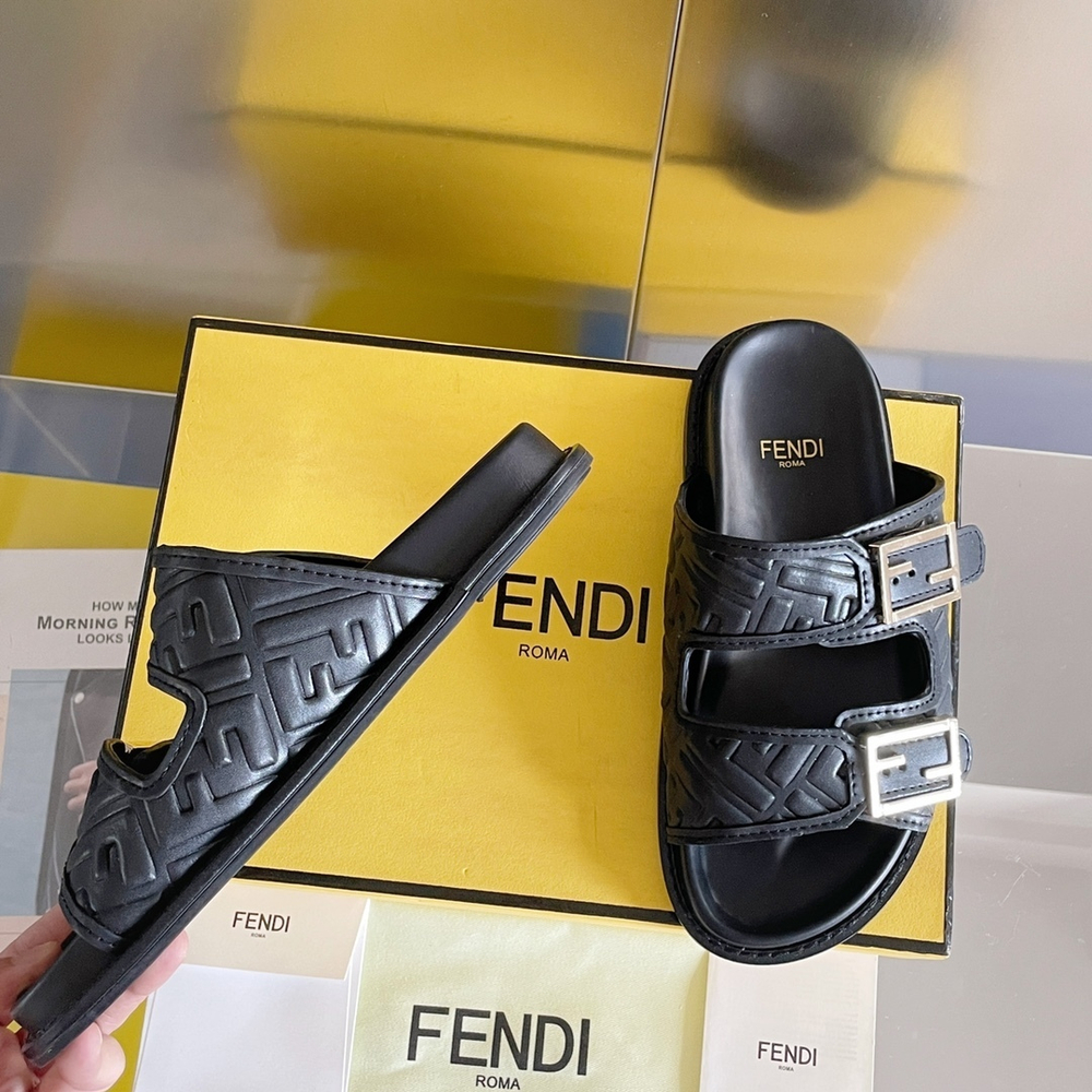 Fendi Feel Slides