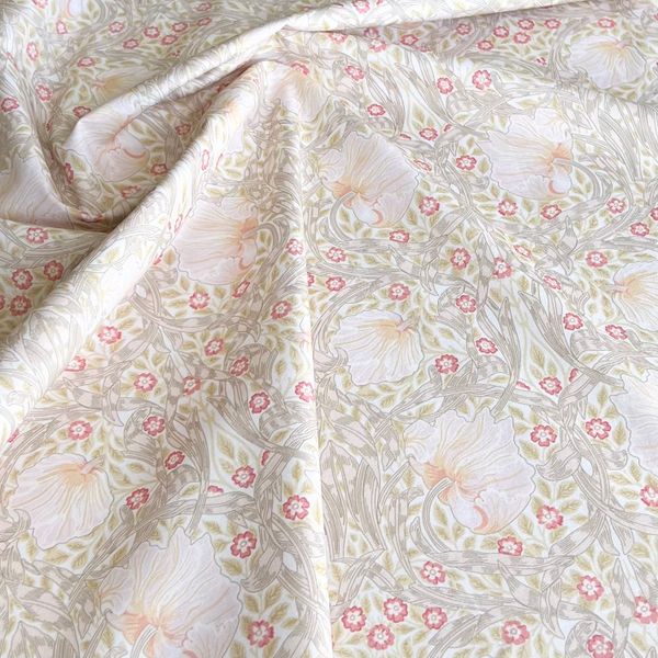 Отрез 60 см , Pimpernel бежевый, Моррис, 100% хлопок Handmade Fabrics 1