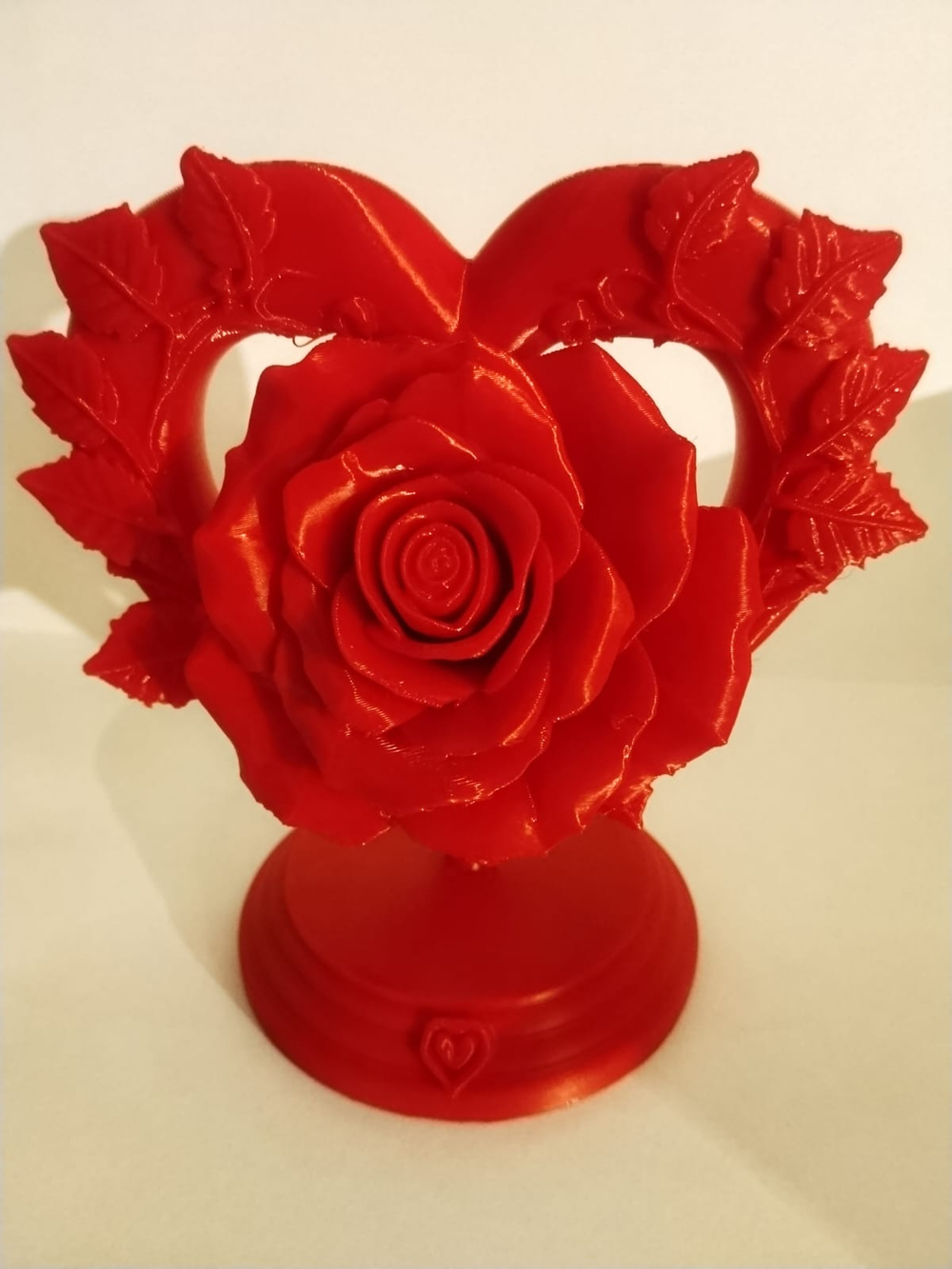 Роза красная в сердце - 3D фигурка подарок для женской половины на все случаи жизни