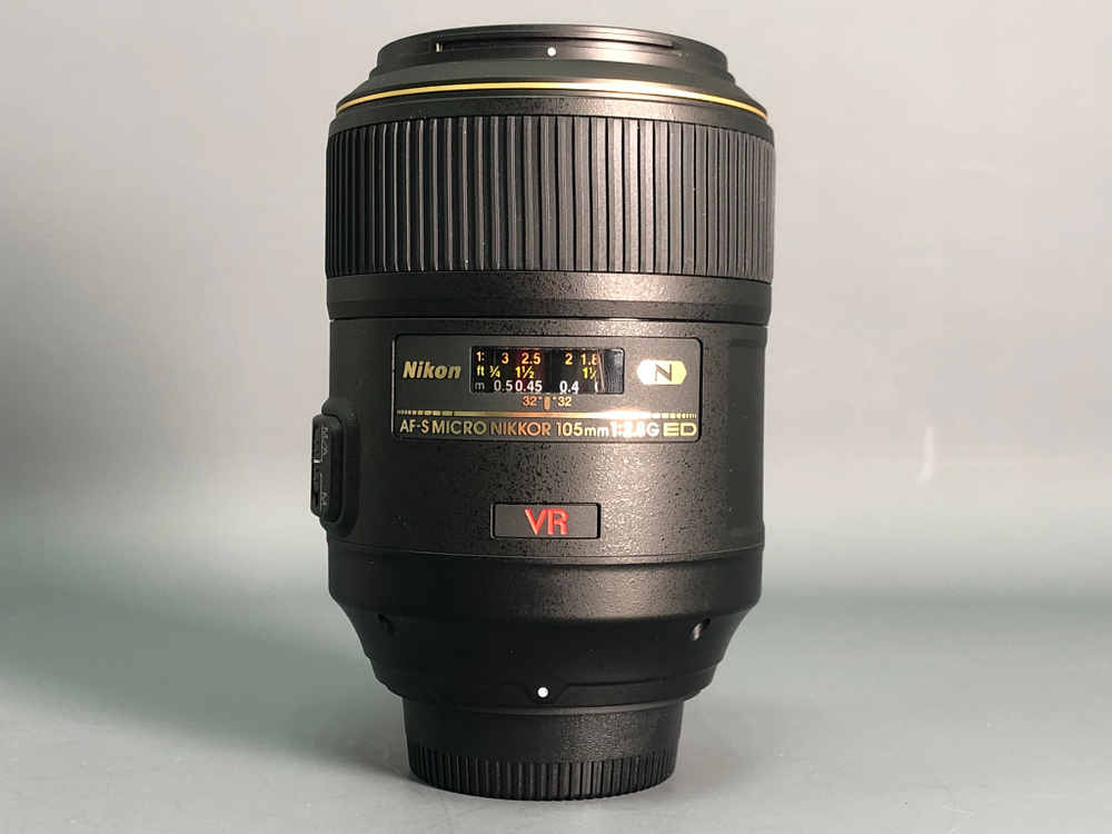 Nikon 105mm 2.8G IF-ED AF-S VR Micro-Nikkor
