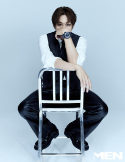 публикация MEN NOBLESSE - 2025.08 LEE JIN UK A Type