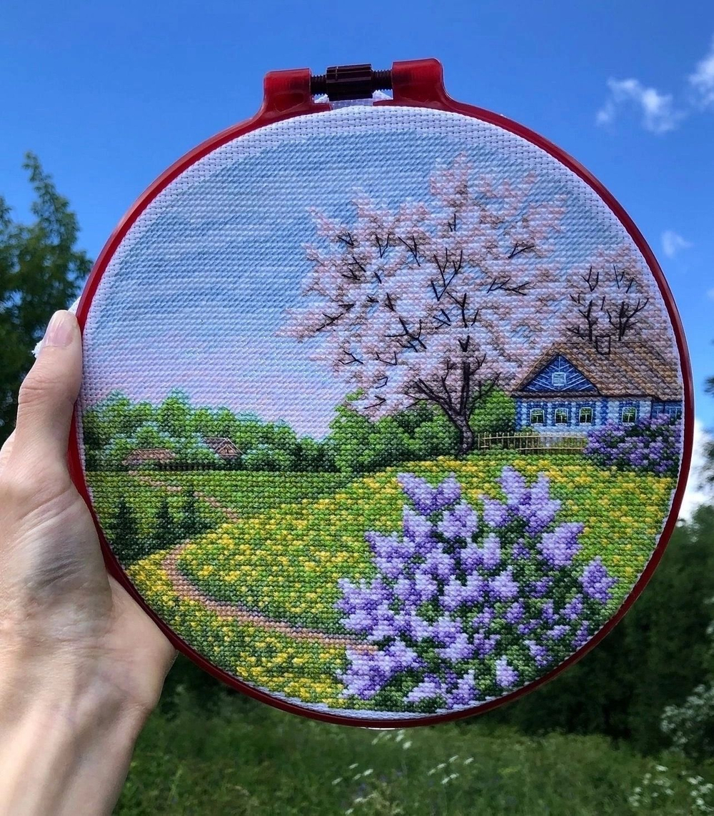 Набор для вышивания крестом Искусница "Цветущая весна"