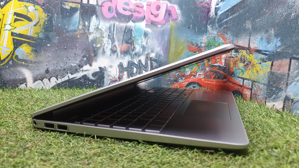 Ноутбук HP i5-11/8Gb/FHD