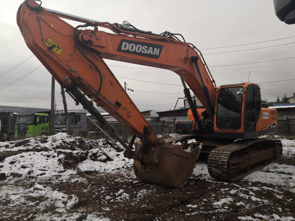 Doosan DX 300 Экскаватор DX300LCA-7M (Дизельный, 8,1 л, 188 л.с., АТ)