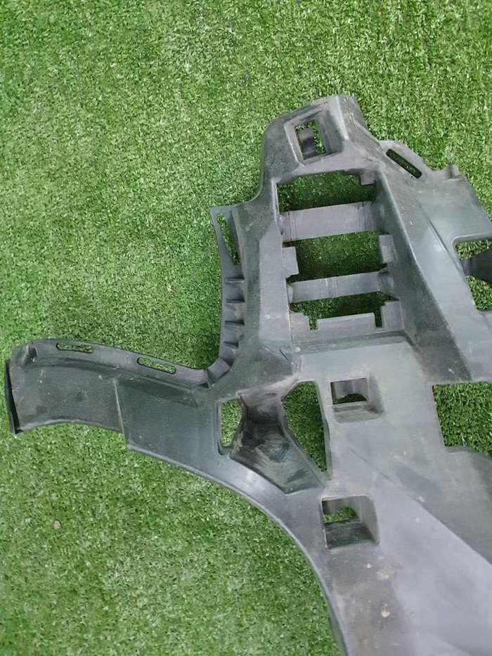 Кронштейн переднего бампера Mercedes GLC X253 (2015-2019) AMG