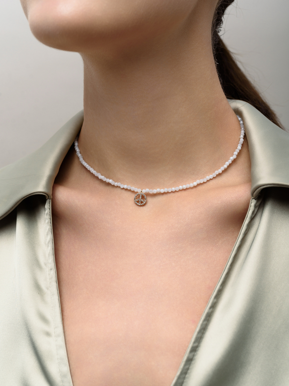 Чокер "Peace" из лунного камня Gold