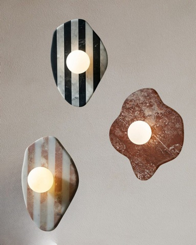 Настенные светильники, сочетающие в себе современный дизайн и природную эстетику.