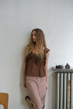 ZARA ТОП С ВЫШИВКОЙ И ВОЛАНАМИ, КОРИЧНЕВЫЙ