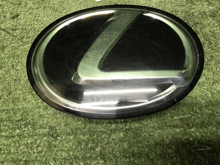 Эмблема решетки радиатора Lexus RX 4 (2019-2022)