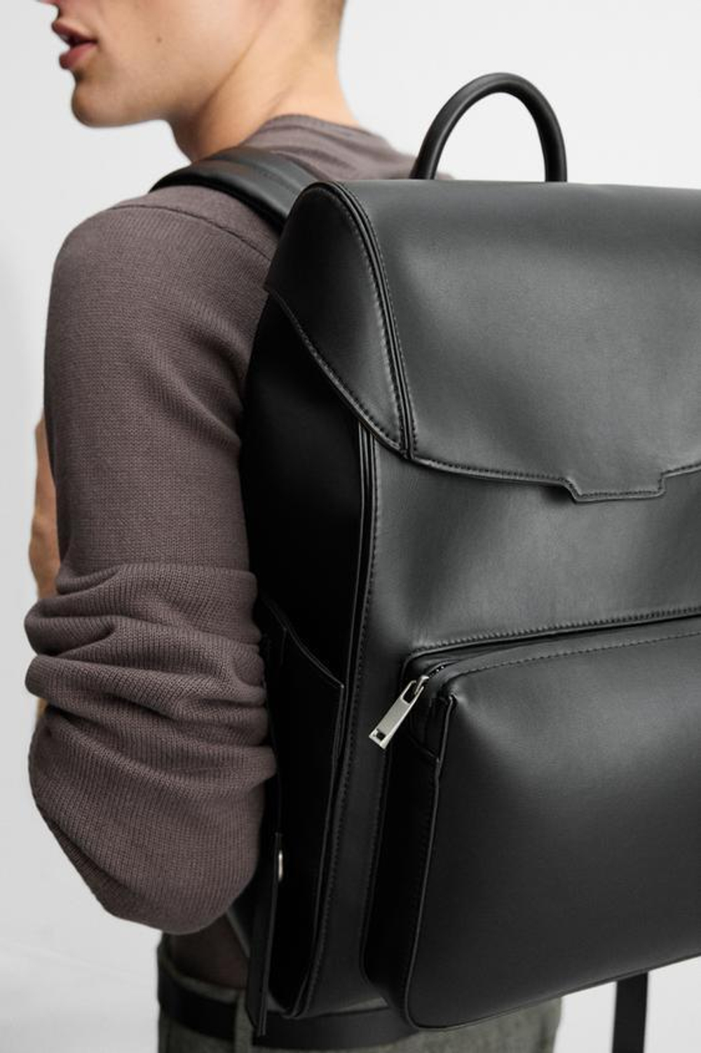 ZARA РЮКЗАК С КЛАПАНОМ, ЧЕРНЫЙ