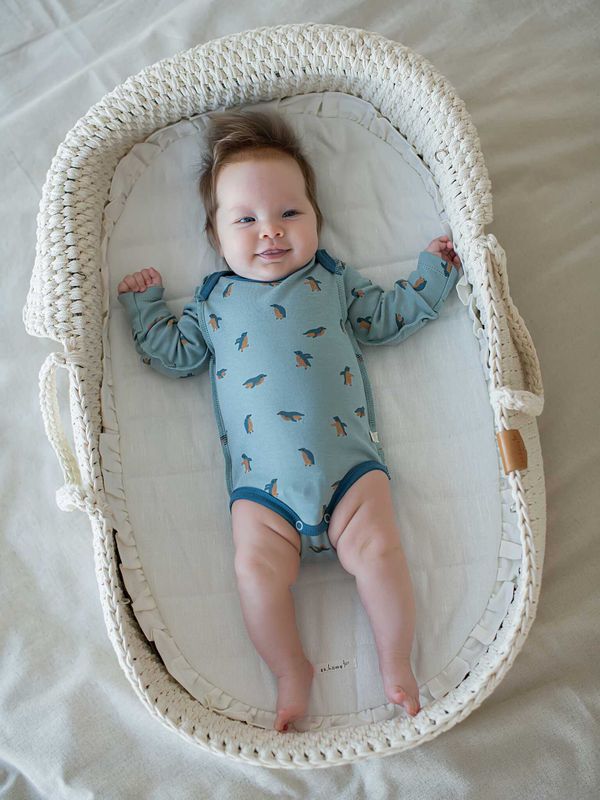 Боди с длинным рукавом и наружными швами 