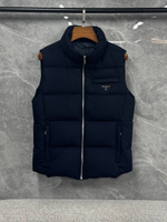 Безрукавка Prada