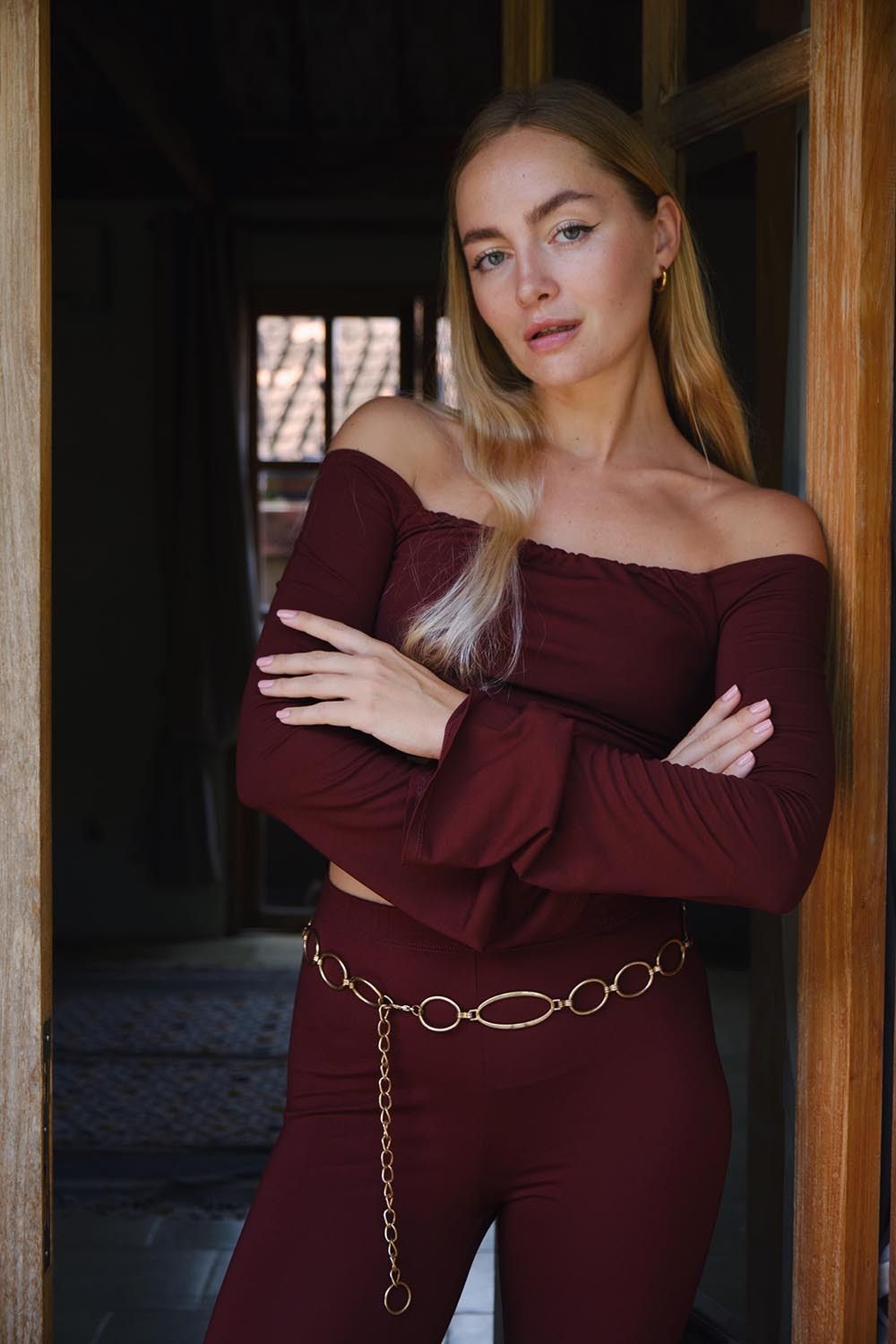 Бандо с длинными рукавами клеш цвета бордо