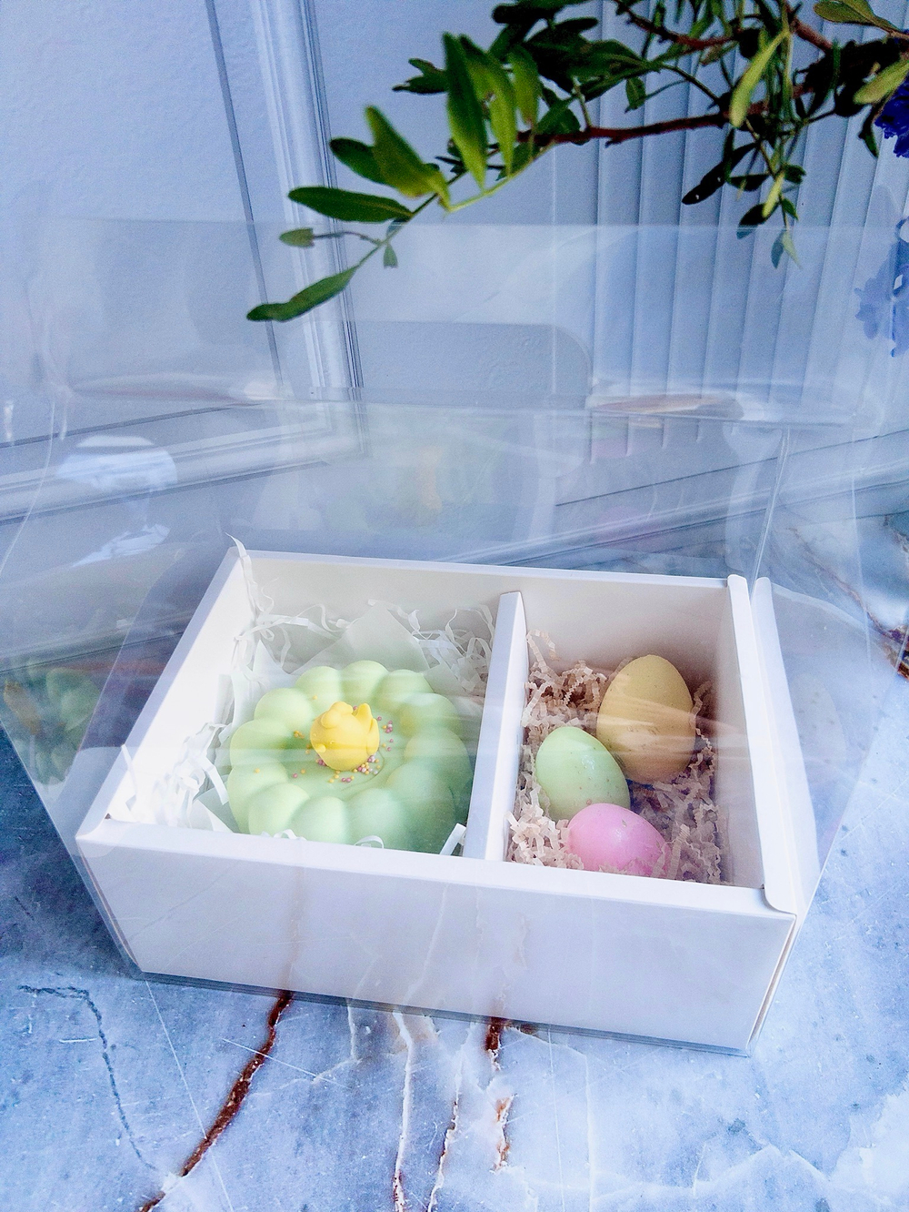 Бенто пасха (творожная) с ванилью и мусовые яйца