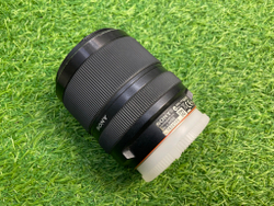 Sony DT 18-135mm 3.5-5.6 SAM (SAL-18135 )